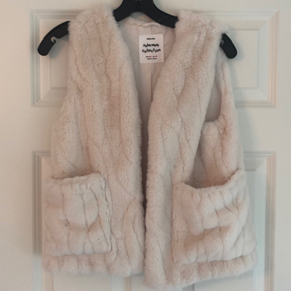 Zara girls faux fur vest